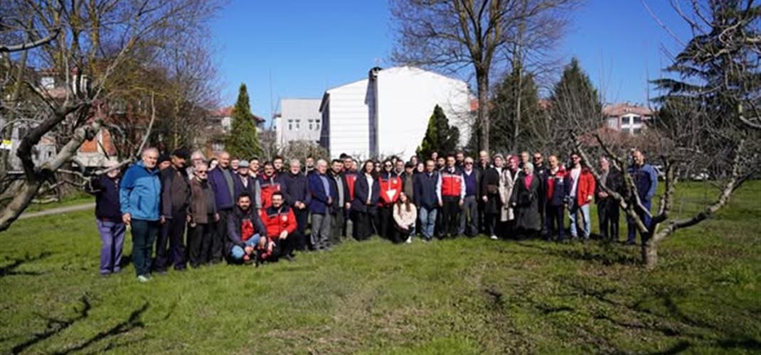 Bartın Çiftçisi Güne Budama Eğitimiyle Başladı